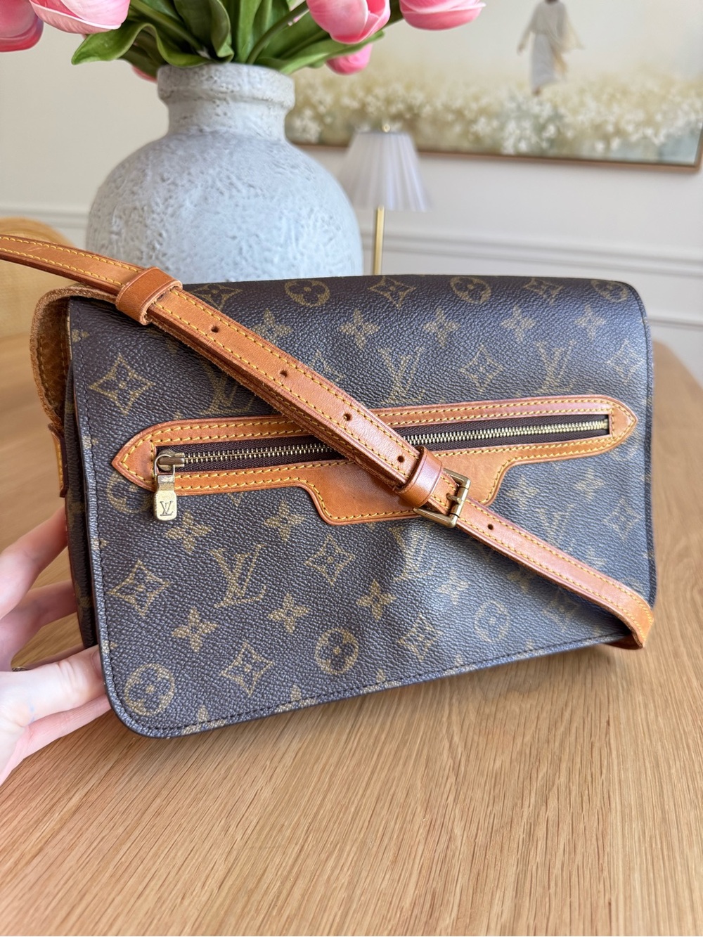 ✅AUTHENTIC✅LOUIS VUITTON SAINT GERMAIN 27 CROASBODY BAG - Picture 2 of 15